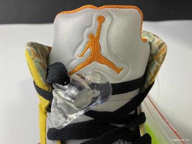 5 Retro Jordan The CZ5725-700 What 0809
